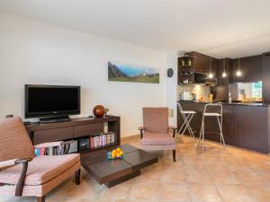 TV a/nebo společenská místnost v ubytování Apartment Tasman 15-R by Interhome