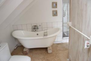 A bathroom at CASA MIA