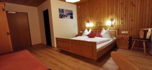 Postel nebo postele na pokoji v ubytování Ledererhof Apartments
