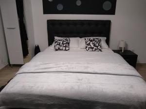 Postel nebo postele na pokoji v ubytování Apartman_Park
