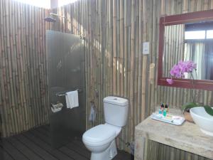 Et badeværelse på The Gemalai Village
