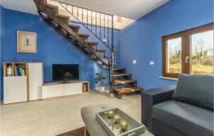 Posezení v ubytování Three-Bedroom Holiday Home In Katun