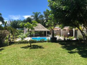 A piscina em ou perto de Suite totalement équipée avec vue imprenable!!!!