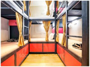 Postel nebo postele na pokoji v ubytování Social Hubz Hostel