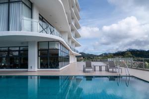 Bazén v ubytování Zenith Hotel Cameron nebo v jeho okolí