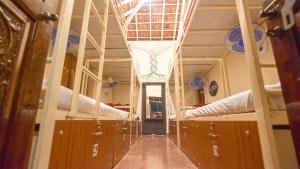 Palanda nebo palandy na pokoji v ubytování Happy Panda Hostel Arambol Goa + 29 fotografií
