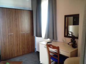 תמונה מהגלריה של VILLA VOLOSKO with private parking and breakfast,seaview בוולוסקו