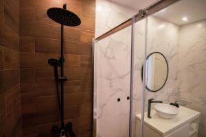 Ένα μπάνιο στο Apartamentos da Travessa +88 φωτογραφίες