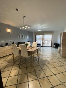 Afbeelding uit fotogalerij van Luminoso y Moderno in O Grove