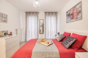 Giường trong phòng chung tại Luxueux Paris - Bagnolet - Les Lilas-Parking Gratuit
