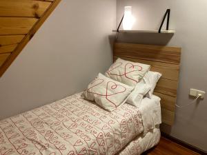Postel nebo postele na pokoji v ubytování Eth Céu de Salardú