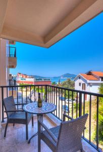Balkón nebo terasa v ubytování Guest House Pržno Bay
