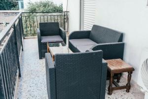 A seating area at Filoxenia MG Projects Neos Kosmos
