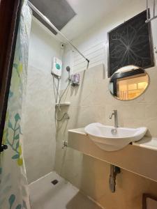 Ванна кімната в Dara Three Hostel ดาราตรี
