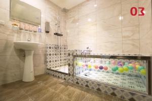Koupelna v ubytování 閣樂親子旅宿Kids Fun Hotel