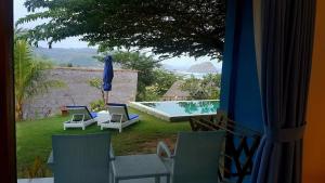 Bazén v ubytování Blue Monkey Retreat Areguling Lombok nebo v jeho okolí