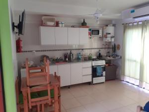 Nhà bếp/bếp nhỏ tại DIVINO Colon 1