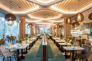 Restaurace v ubytování Vert Hotel Eilat by AFI Hotels