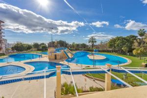 The swimming pool at or close to Beautiful Studio in Minerva