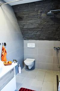 Kylpyhuone majoituspaikassa Bommecke am AquaMagis