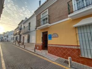 Afbeelding uit fotogalerij van Apartamentos Alan in Nerja