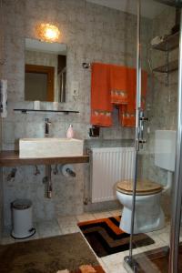 Ένα μπάνιο στο Haus Rattenböck