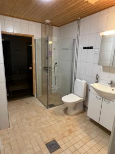 Koupelna v ubytování Cozy centre apartament Kuopio