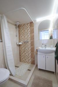 Kúpeľňa v ubytovaní Vito Apartman