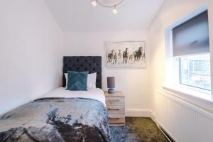Rest&Recharge at Karma House (5-Bedroom, 8 beds, Free Parking)