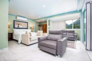 Χώρος καθιστικού στο Puerto Vallarta South Shore Luxury Suites,