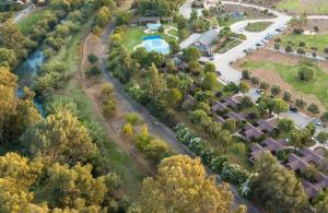 Pohľad z vtáčej perspektívy na ubytovanie The Jordan River Villa by Travel Hotels Group