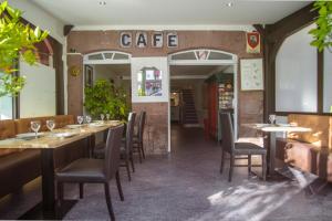 Restaurace v ubytování Hôtel Itzalpea