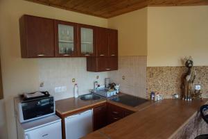 Foto dalla galleria di FŰZFA VENDÉGHÁZ a Demjén