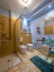 ห้องน้ำของ LUXURY - Elegante appartamento nel cuore di Lucca