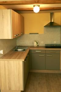 Afbeelding uit fotogalerij van Zámek Libouň in Lounowitz