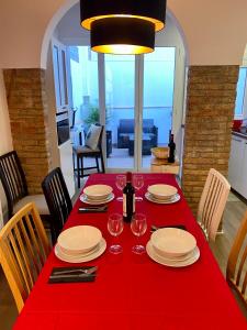 Gallery image of Casa adosada a 20 min centro de Barcelona in Hospitalet de Llobregat