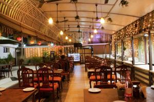 Restaurace v ubytování Regenta Place The Emerald