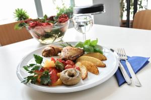 Đồ ăn tại/gần khách sạn