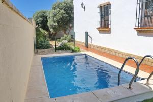 Πισίνα στο ή κοντά στο Chalet Chaparrillo Conil