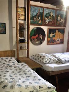 Posteľ alebo postele v izbe v ubytovaní Romantická drevenica