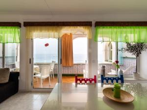 Posedenie v ubytovaní Casa paloma