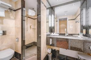 Koupelna v ubytování Hotel Moosburger Hof