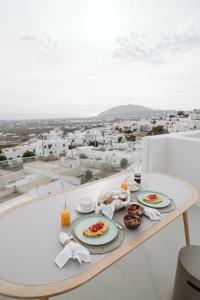 Galeriebild der Unterkunft Mod Santorini Vegan Accommodation in Fira
