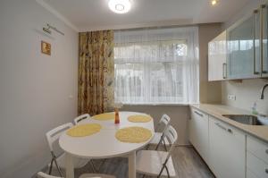 Kuchyňa alebo kuchynka v ubytovaní Apartamenty u Zosi