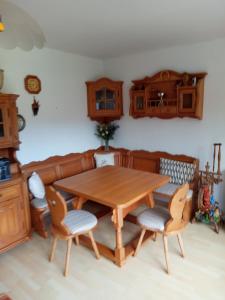 O zonă de relaxare la Haus beim Wasser im grünen in sehr ruhiger Lage!!