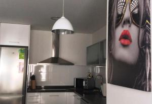 Kuchnia lub aneks kuchenny w obiekcie Luxury suite apartment