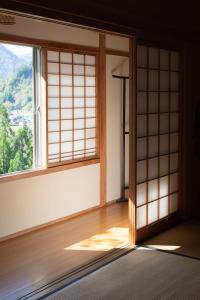 Fotografie z fotogalerie ubytování Guest House Takazuri-KITA v destinaci Nanto