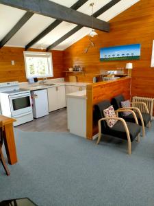 Kjøkken eller kjøkkenkrok på Arthur's Pass Alpine Motel