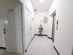 Mynd úr myndasafni af Rons City Hotel near Simpang Lima Semarang Mitra RedDoorz í Semarang