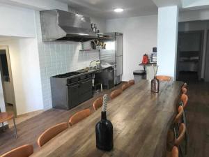 Nhà bếp/bếp nhỏ tại Casa cueva rural Vico ideal grandes grupos
